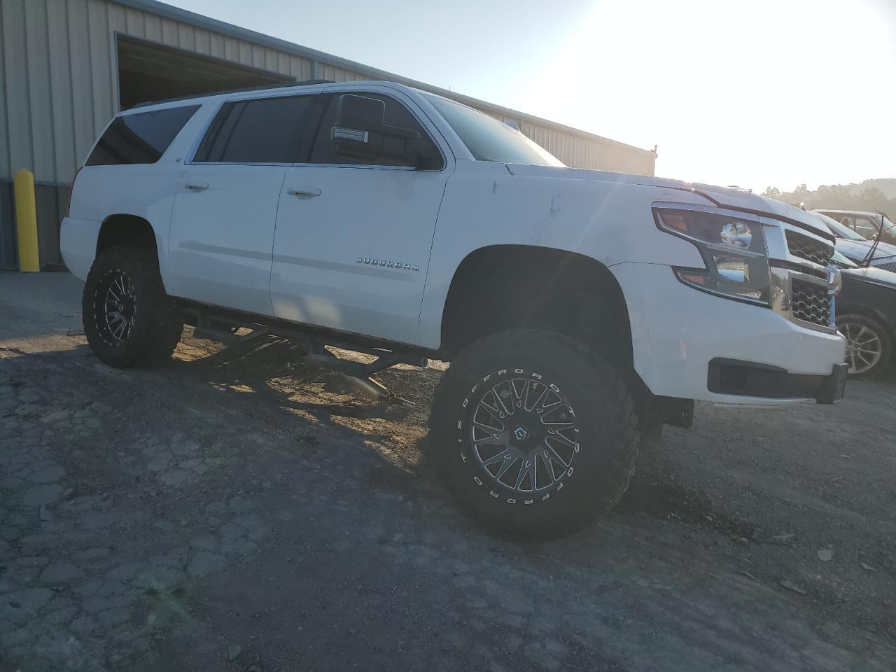 2015 CHEVROLET Suburban