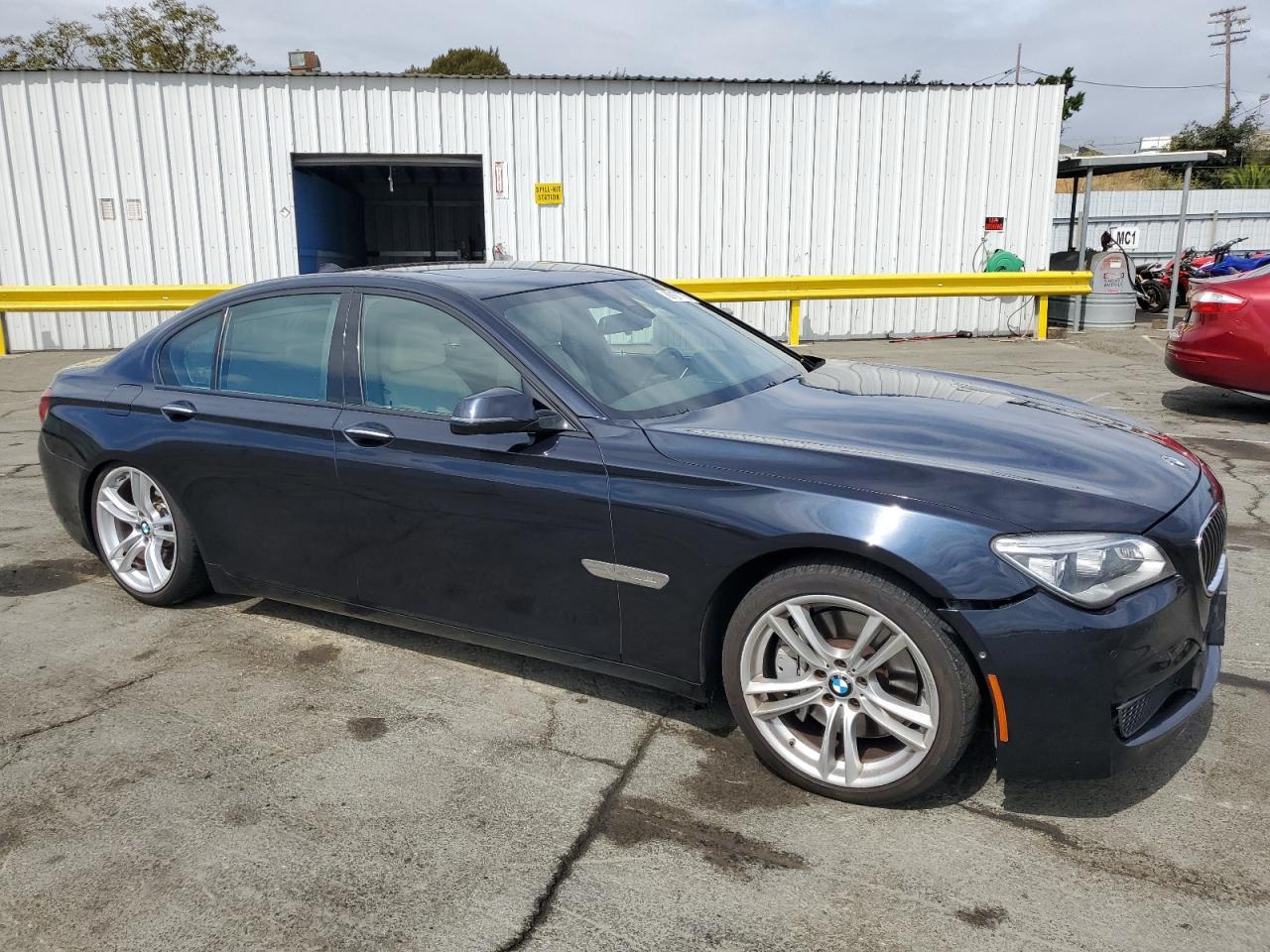 2013 BMW 7 series
