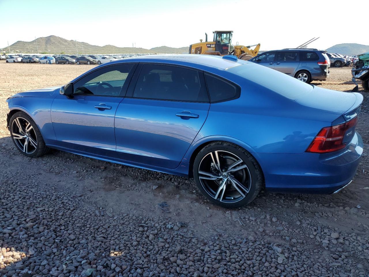 2020 VOLVO S90