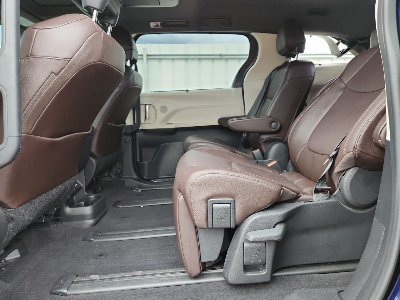 2022 TOYOTA SIENNA