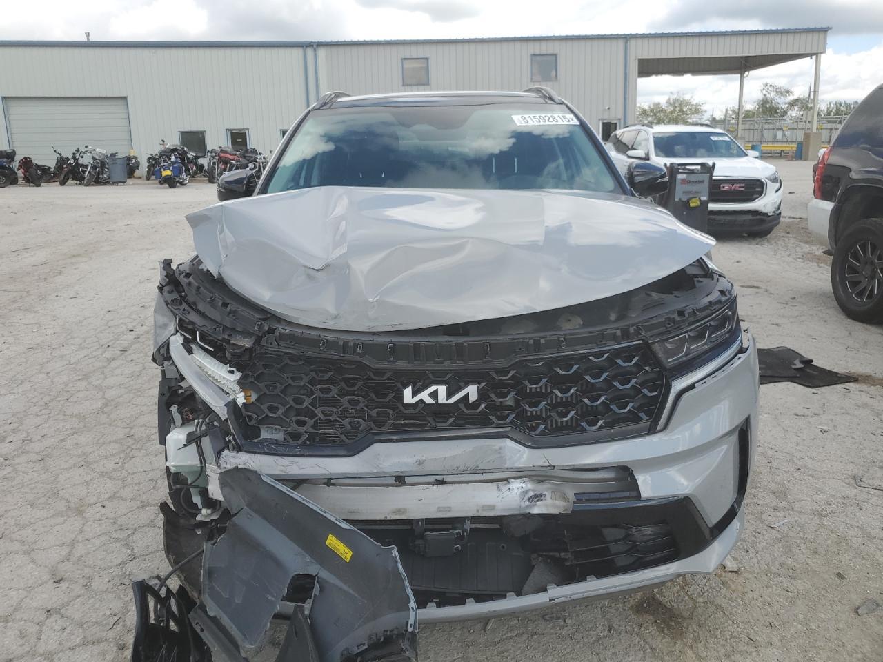 2022 KIA SORENTO
