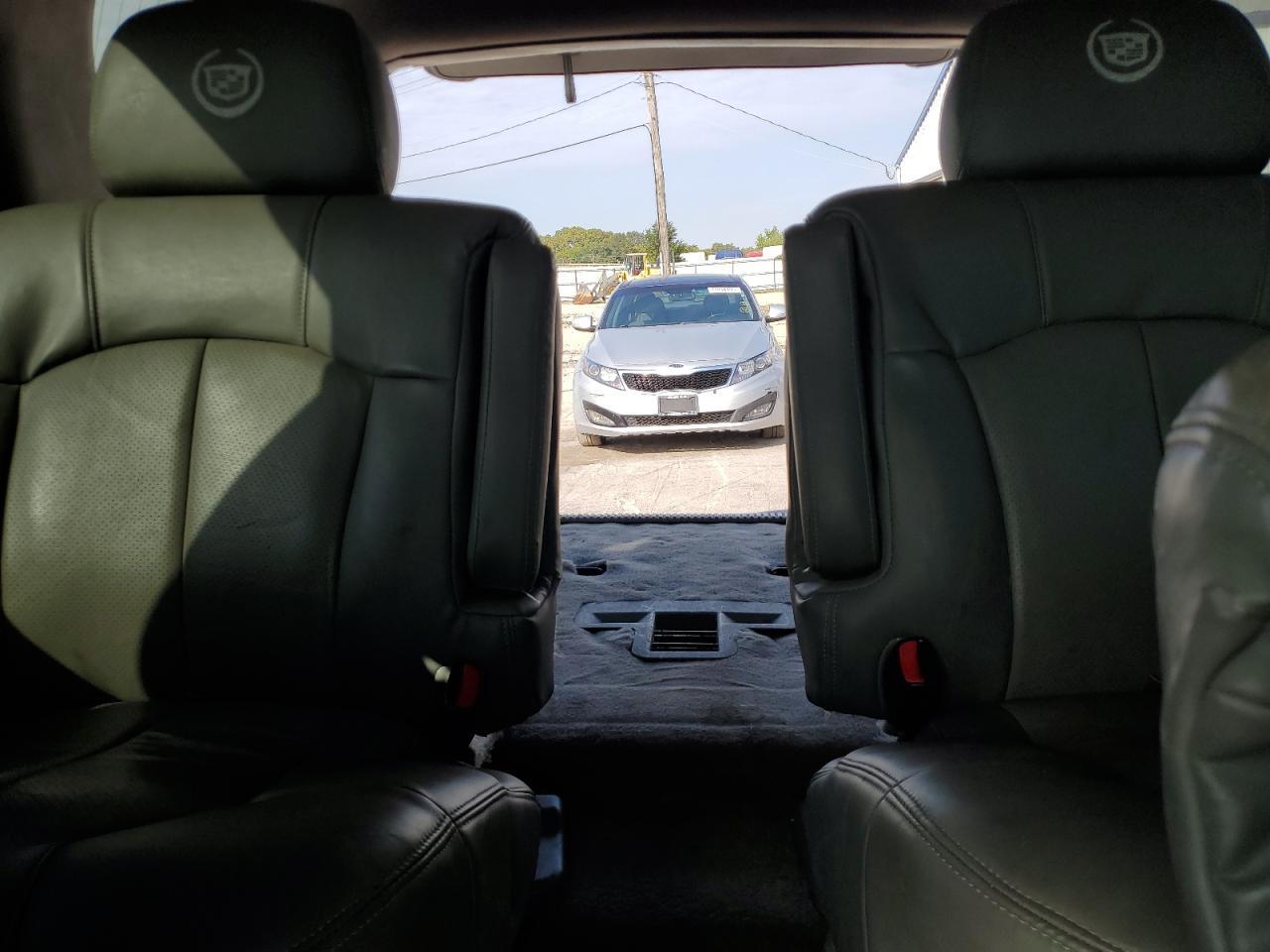 2002 CADILLAC ESCALADE