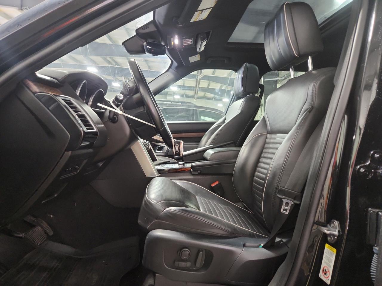 2017 LAND ROVER Discovery