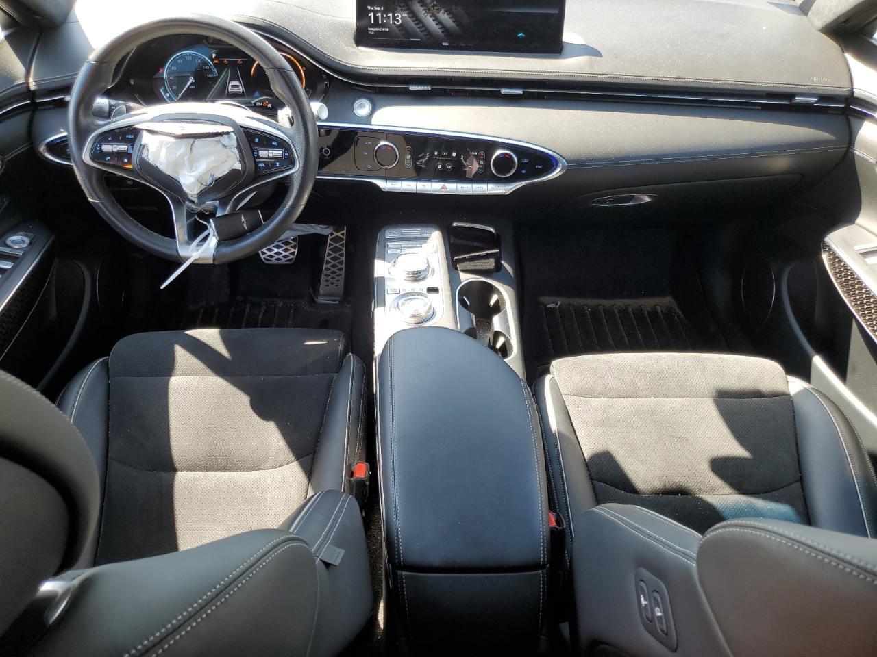 2022 GENESIS GV70