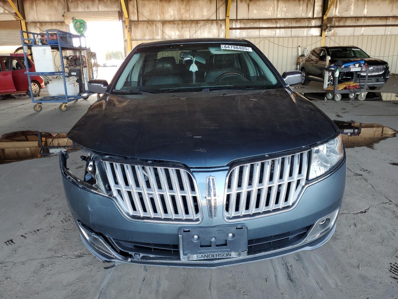 2011 LINCOLN MKZ