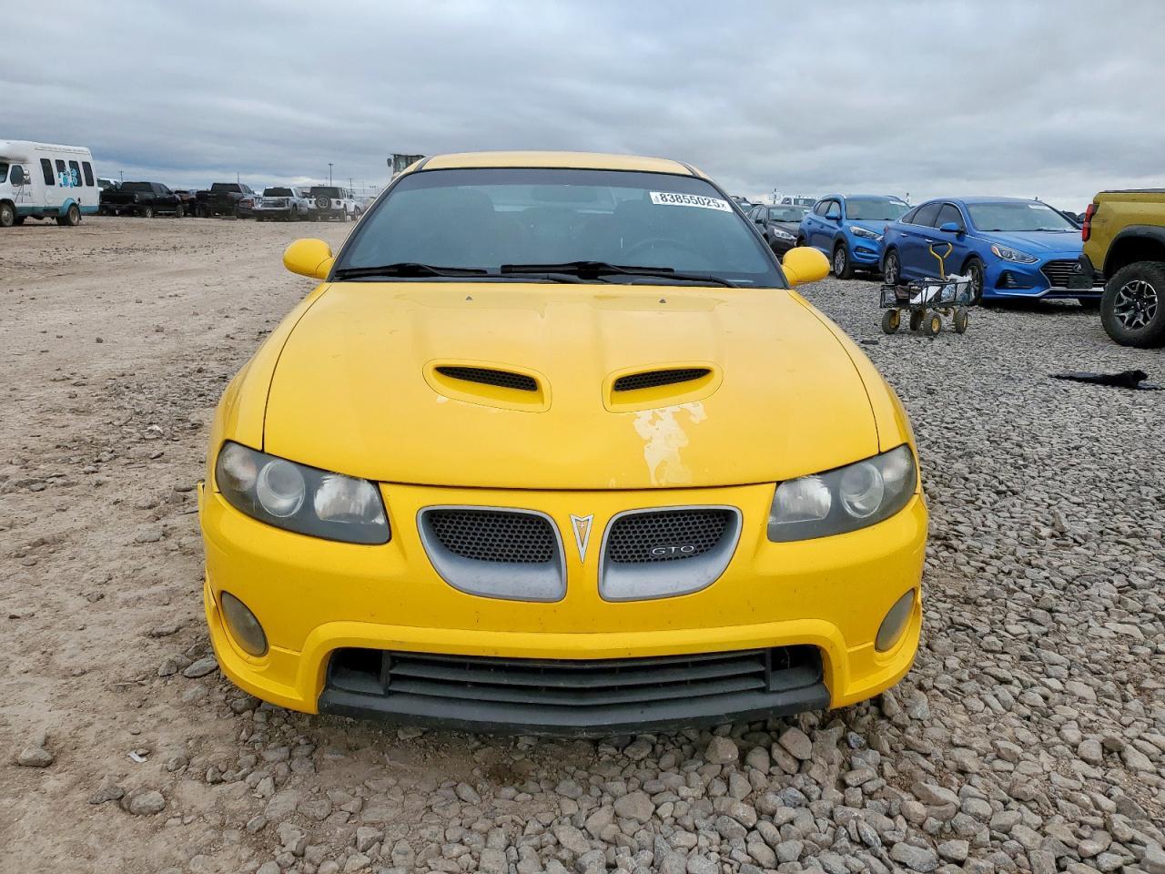 2005 PONTIAC Gto
