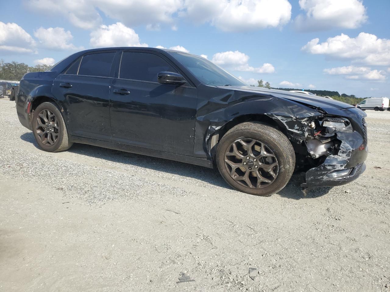 2016 CHRYSLER 300
