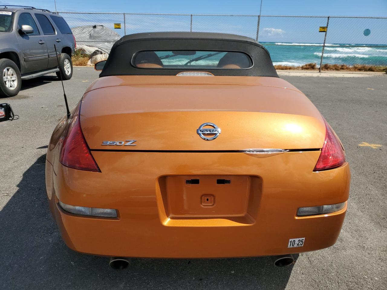 2004 NISSAN Z