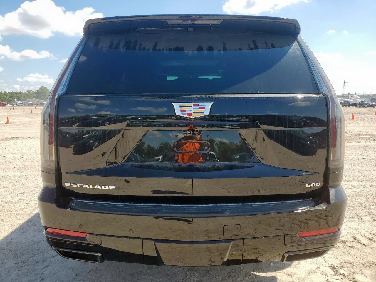 2025 CADILLAC ESCALADE