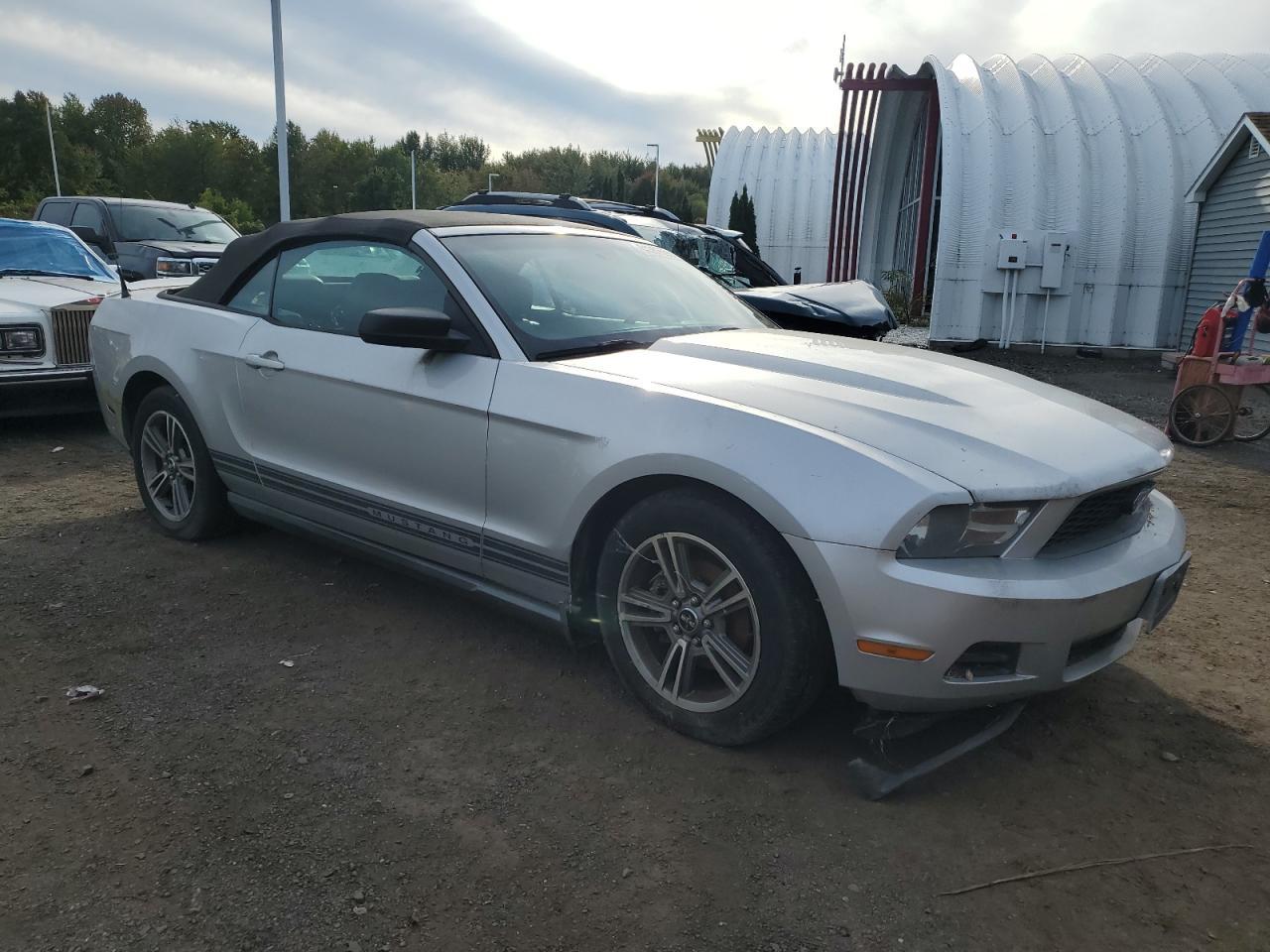 2010 FORD MUSTANG