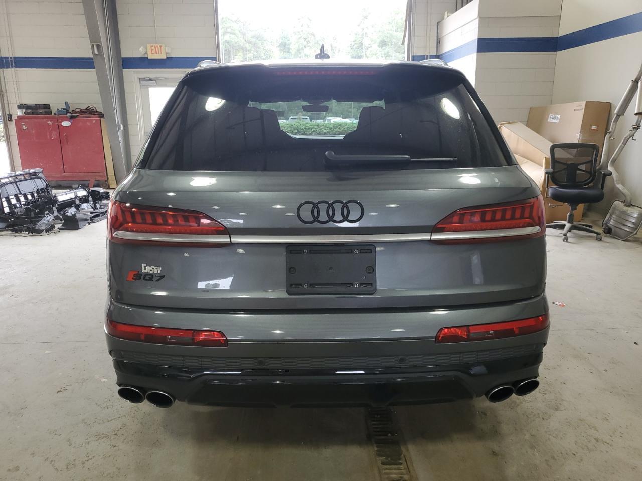 2021 AUDI SQ7