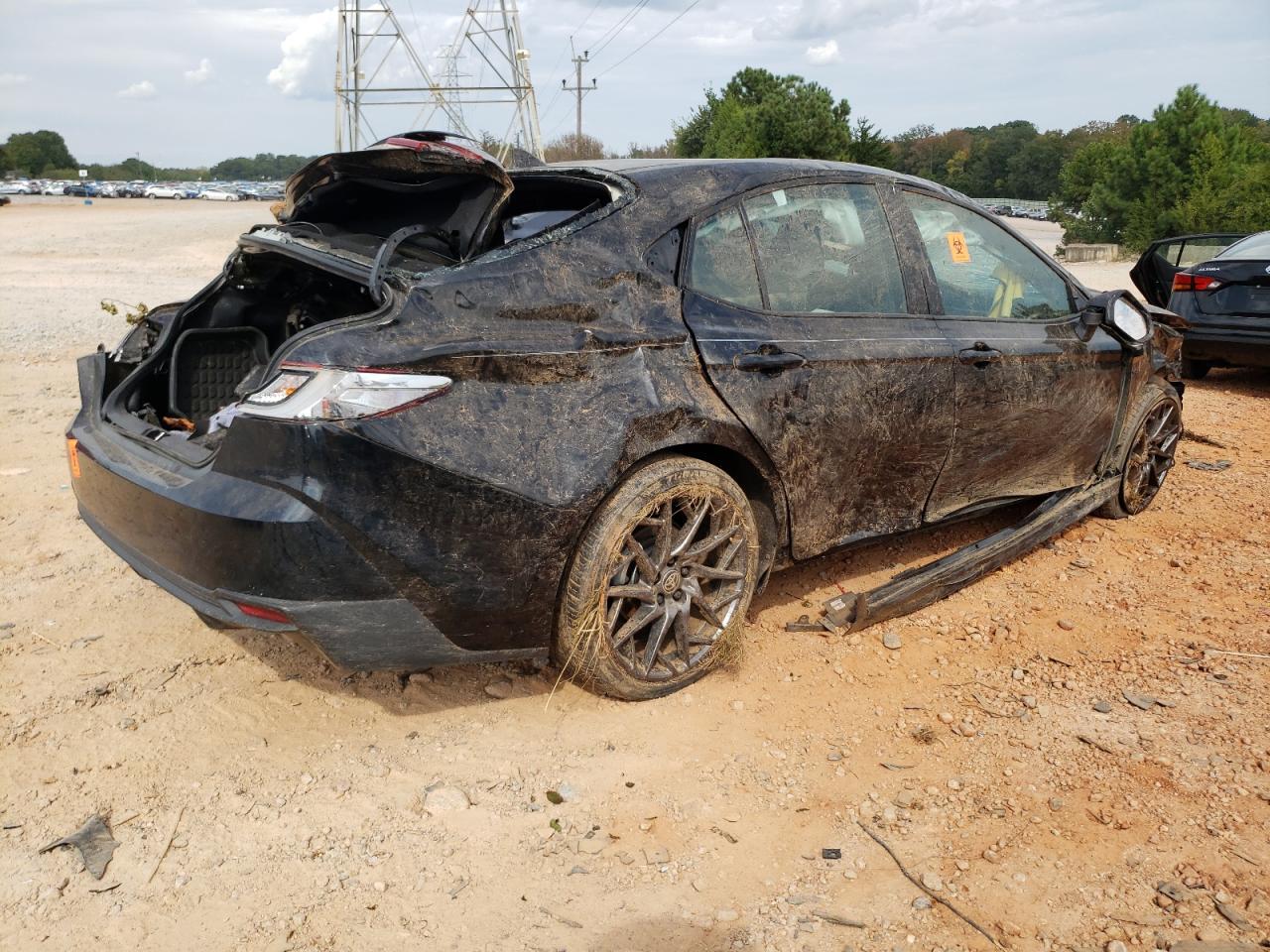 2025 TOYOTA CAMRY