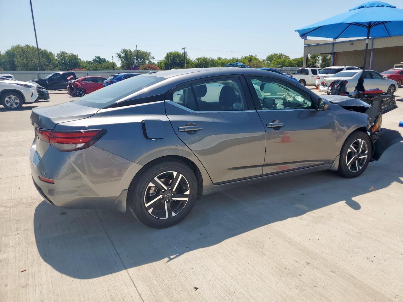 2025 NISSAN SENTRA