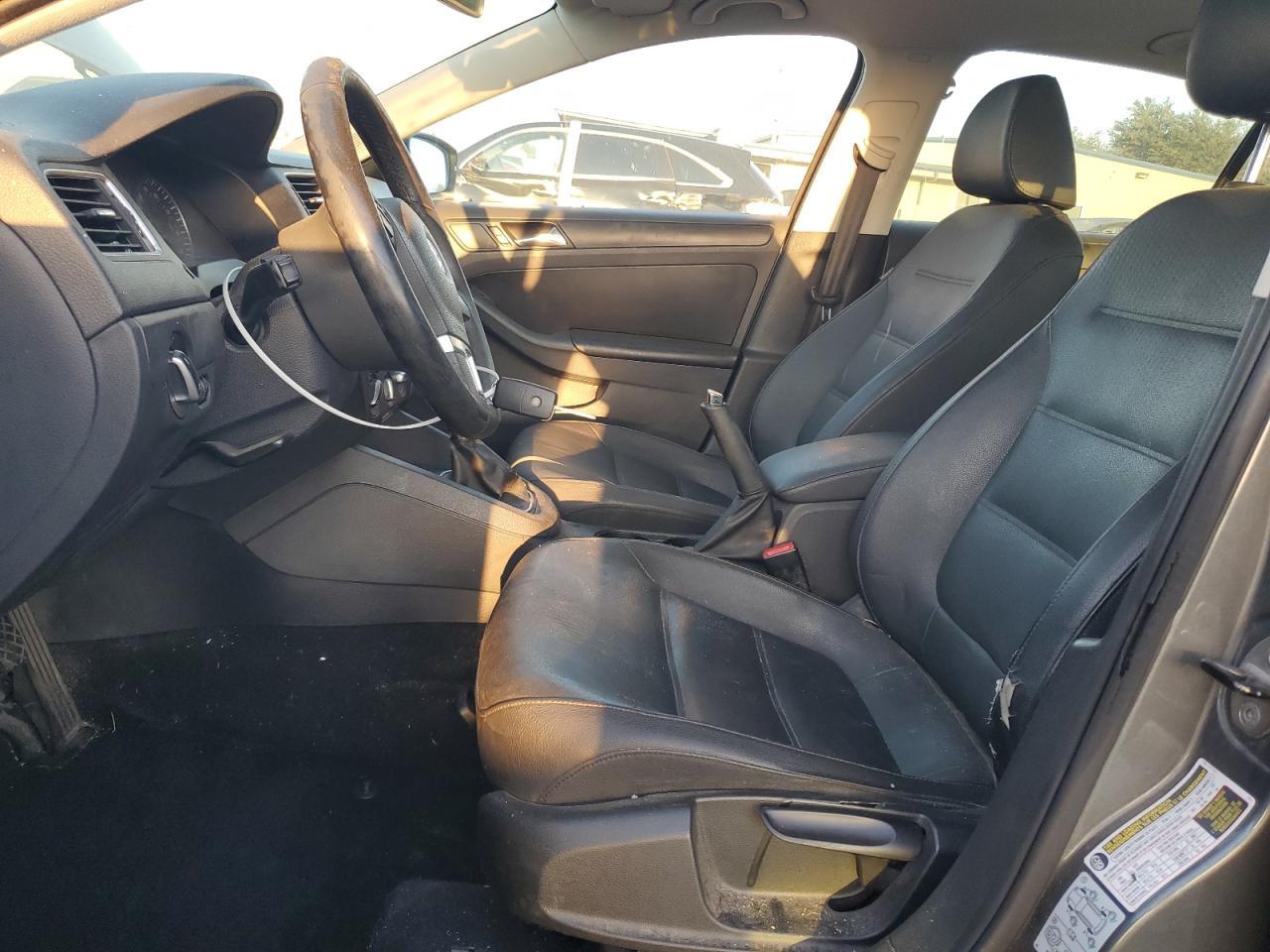 2012 VOLKSWAGEN JETTA