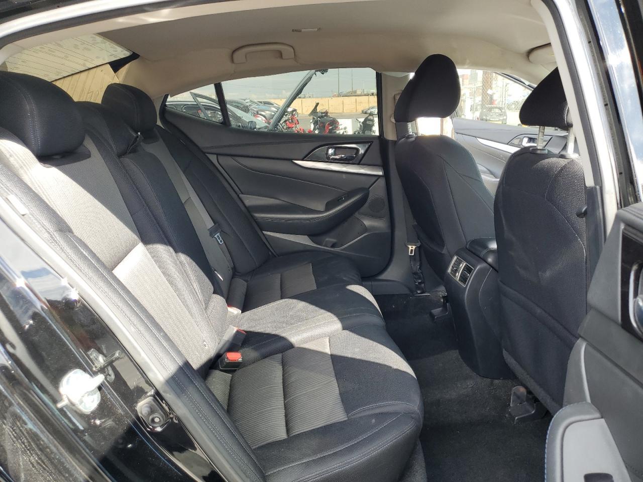 2019 NISSAN Maxima