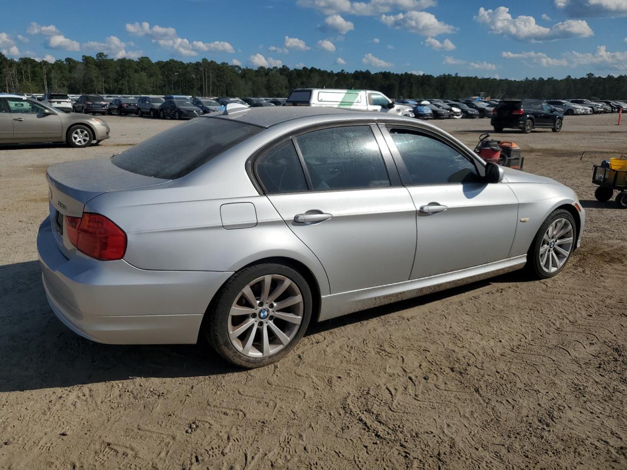 2011 BMW 3 SERIES