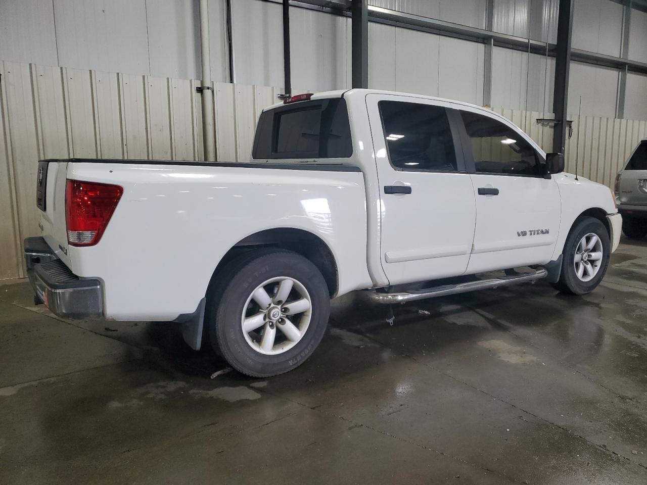 2012 NISSAN Titan