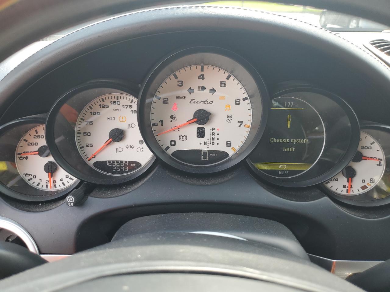 2012 PORSCHE CAYENNE