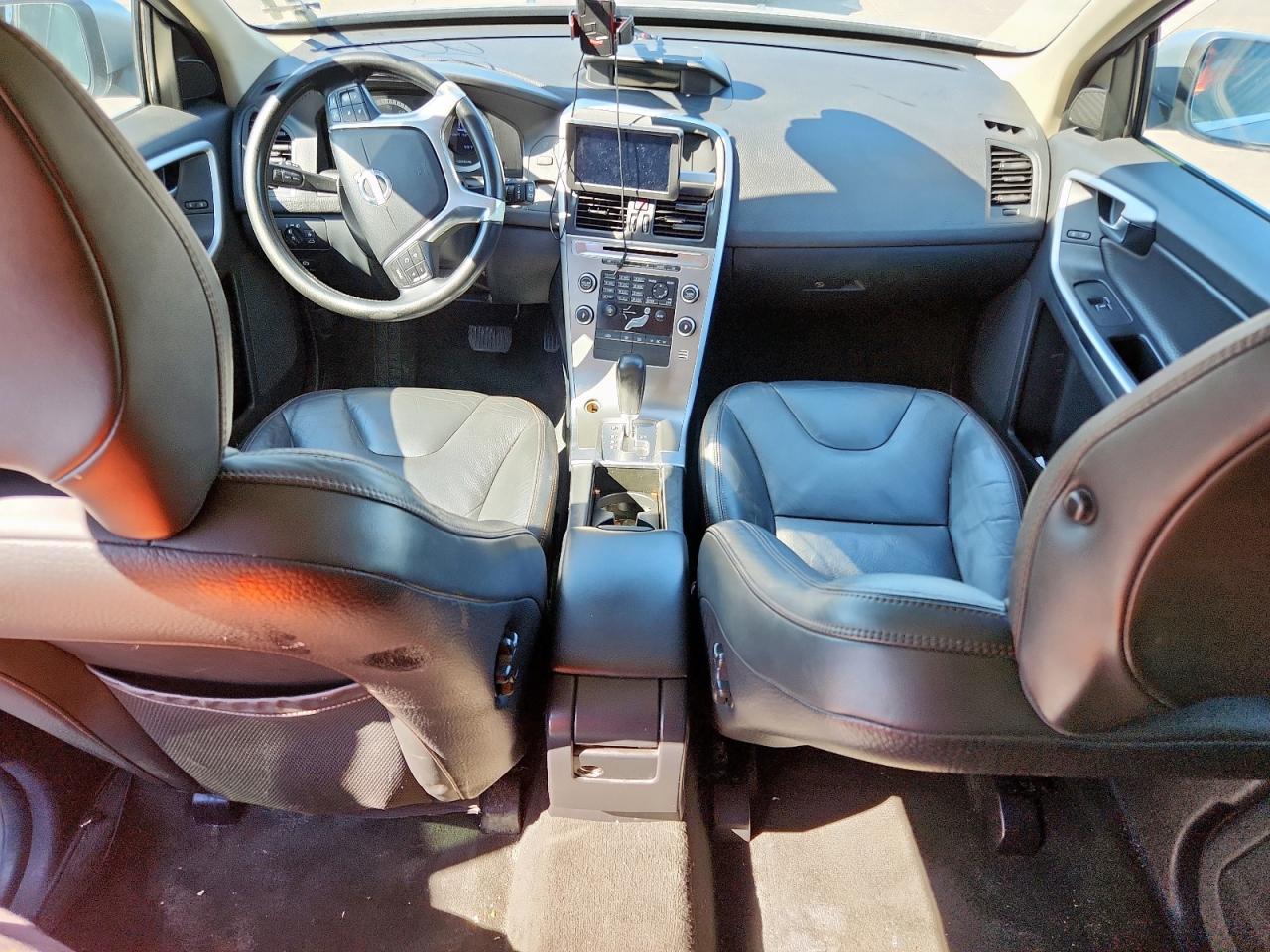 2011 VOLVO XC60