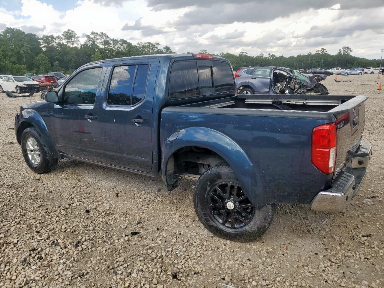 2017 NISSAN Frontier