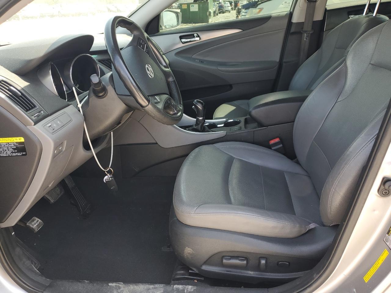 2012 HYUNDAI SONATA