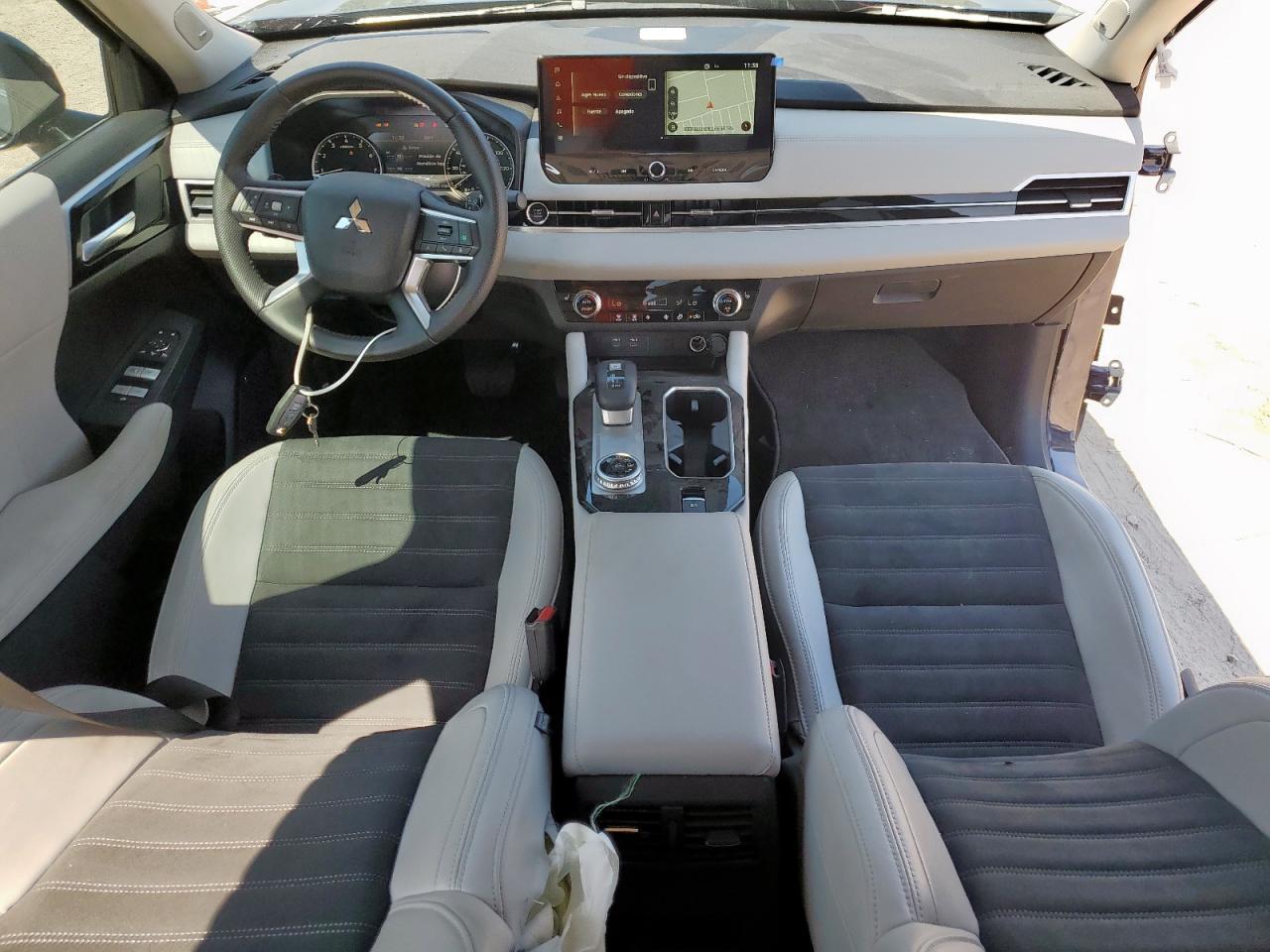 2025 MITSUBISHI outlander