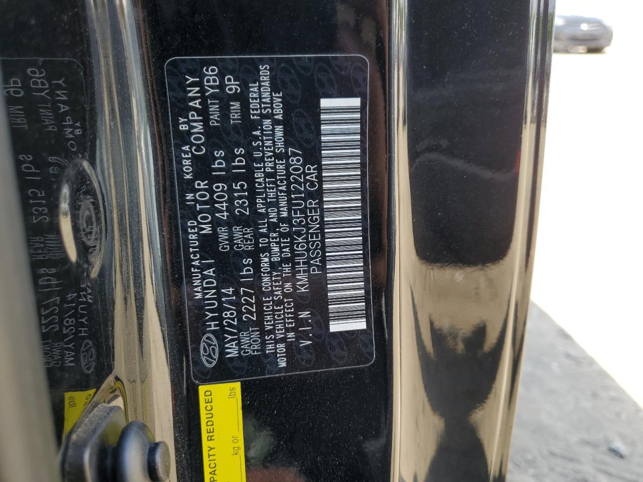 2015 HYUNDAI GENESIS