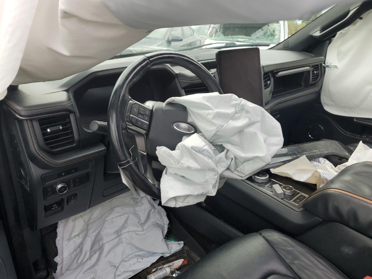 2022 FORD Expedition