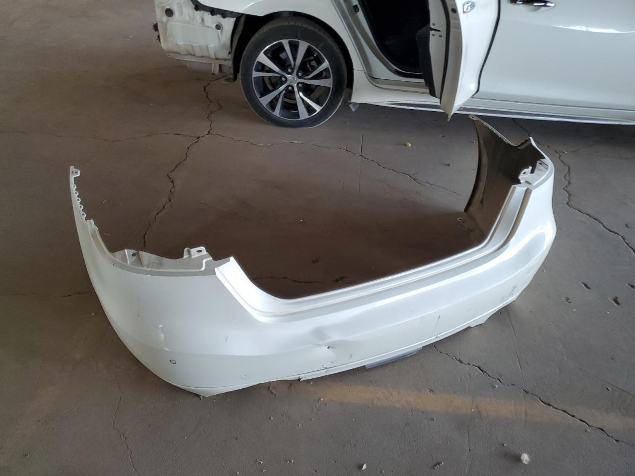 2017 NISSAN Maxima