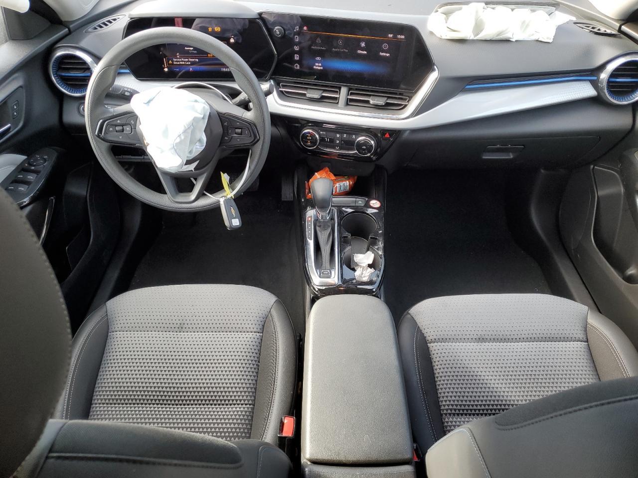 2025 CHEVROLET TRAX