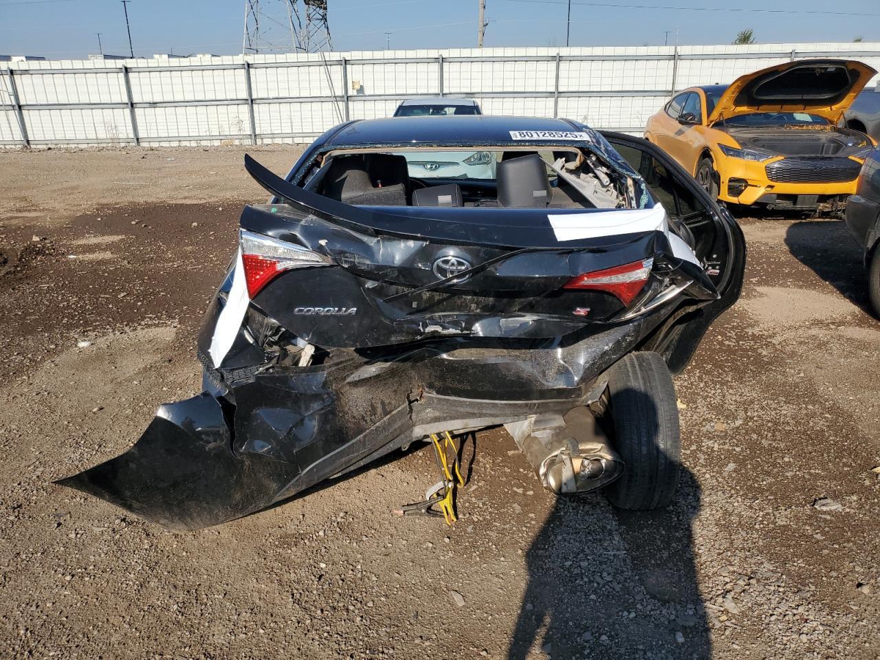 2015 TOYOTA COROLLA