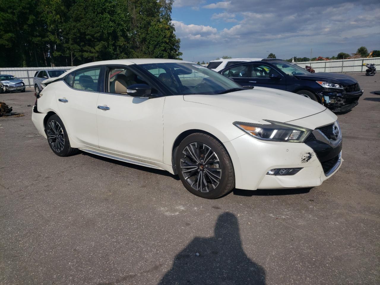 2017 NISSAN Maxima