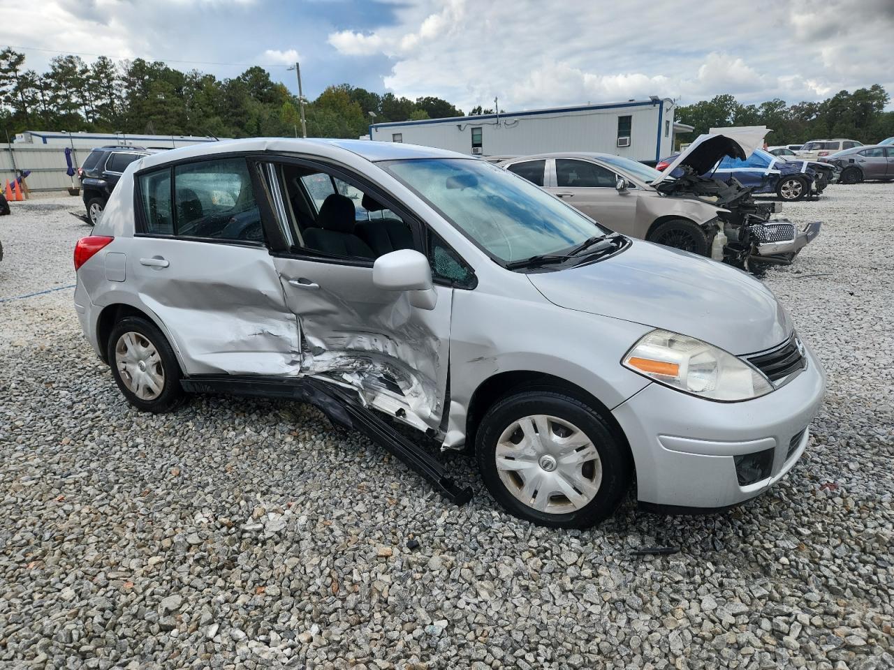 2012 NISSAN VERSA