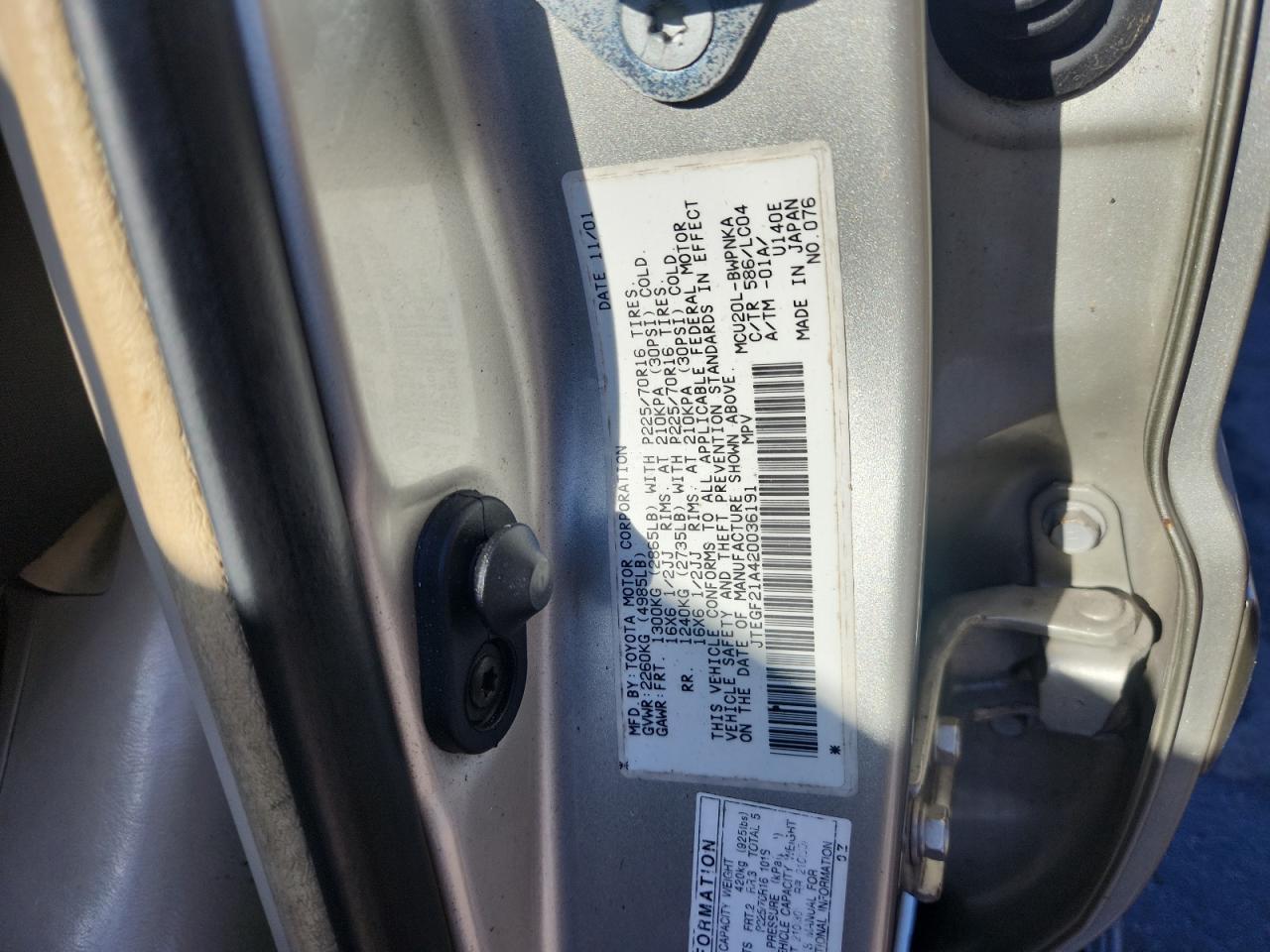 2002 TOYOTA HIGHLANDER