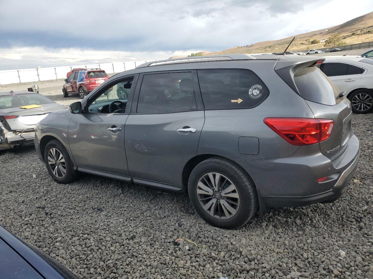 2017 NISSAN PATHFINDER