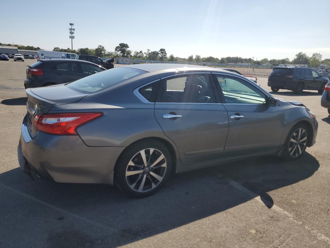 2016 NISSAN ALTIMA