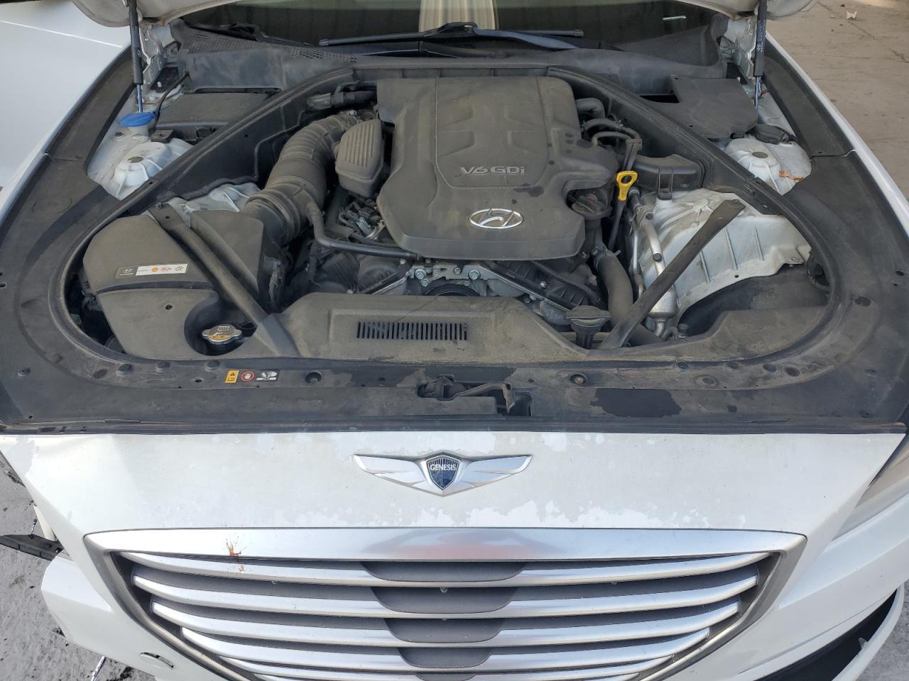 2015 HYUNDAI GENESIS
