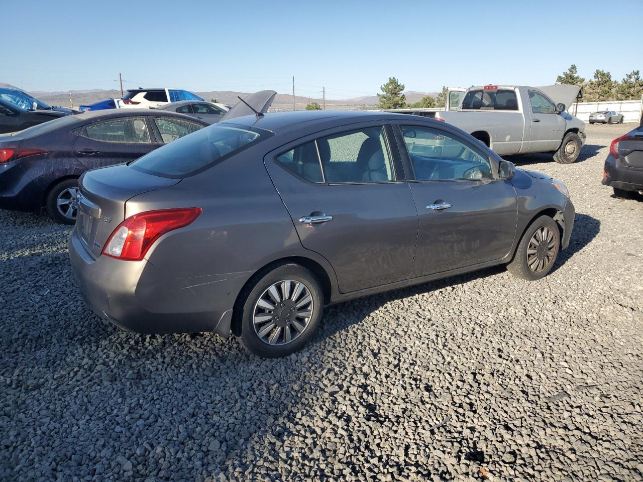 2012 NISSAN VERSA