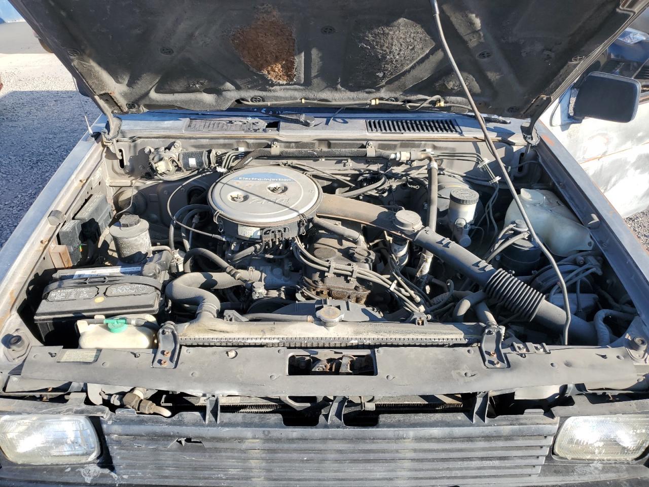 1986 NISSAN D21