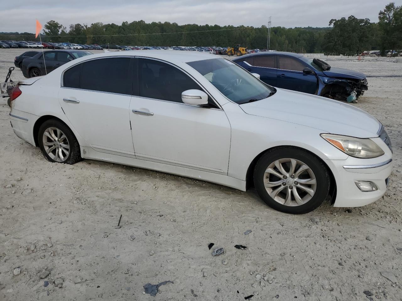 2013 HYUNDAI GENESIS