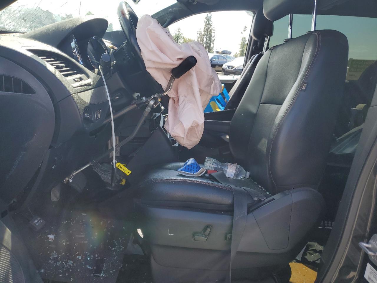 2011 DODGE GRAND CARAVAN