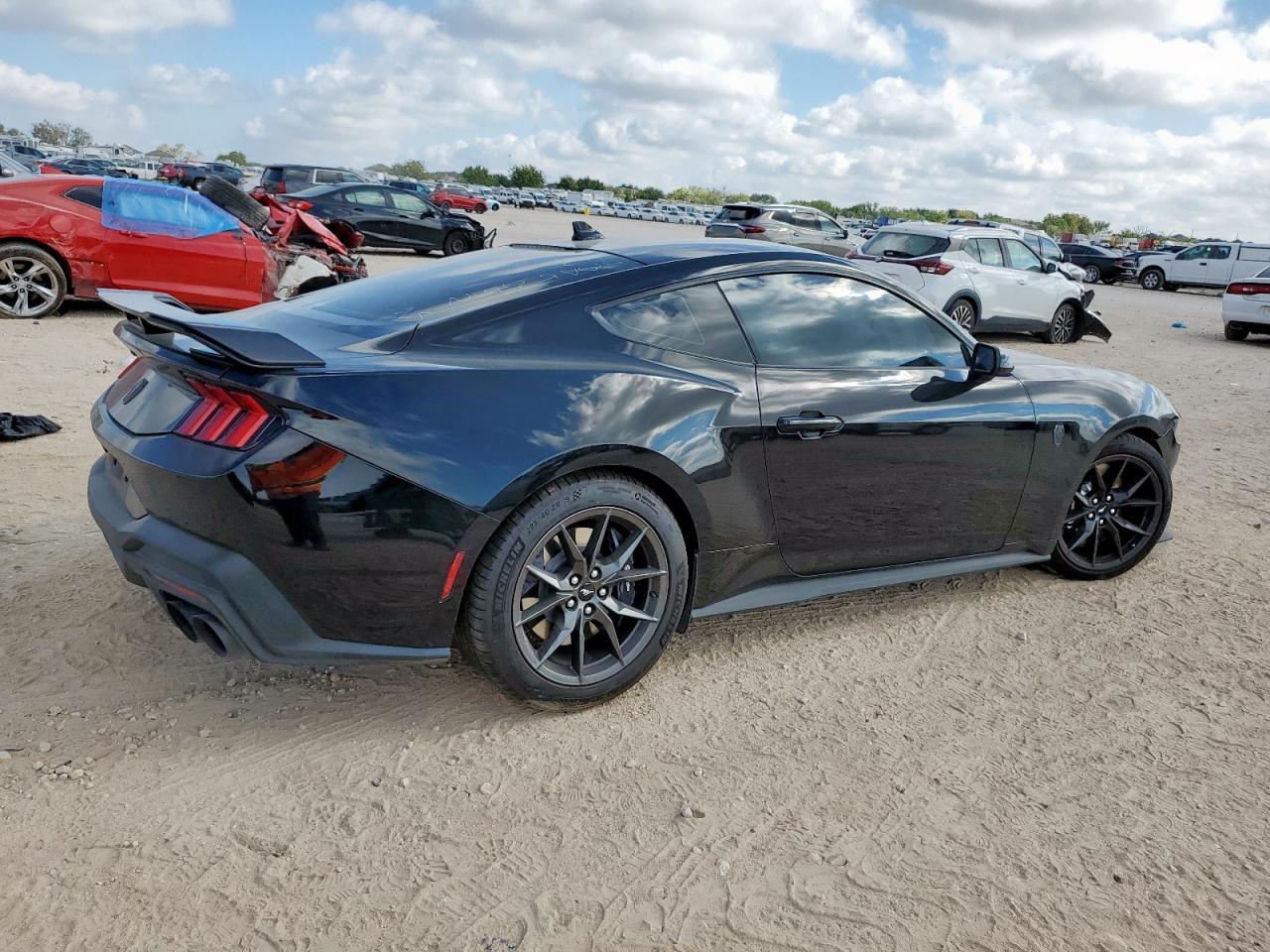 2024 FORD MUSTANG