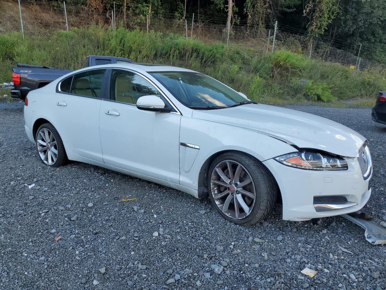 2015 JAGUAR XF
