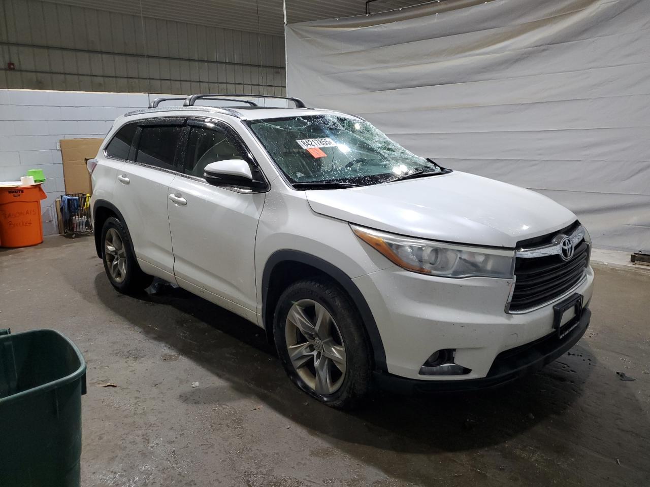 2015 TOYOTA HIGHLANDER