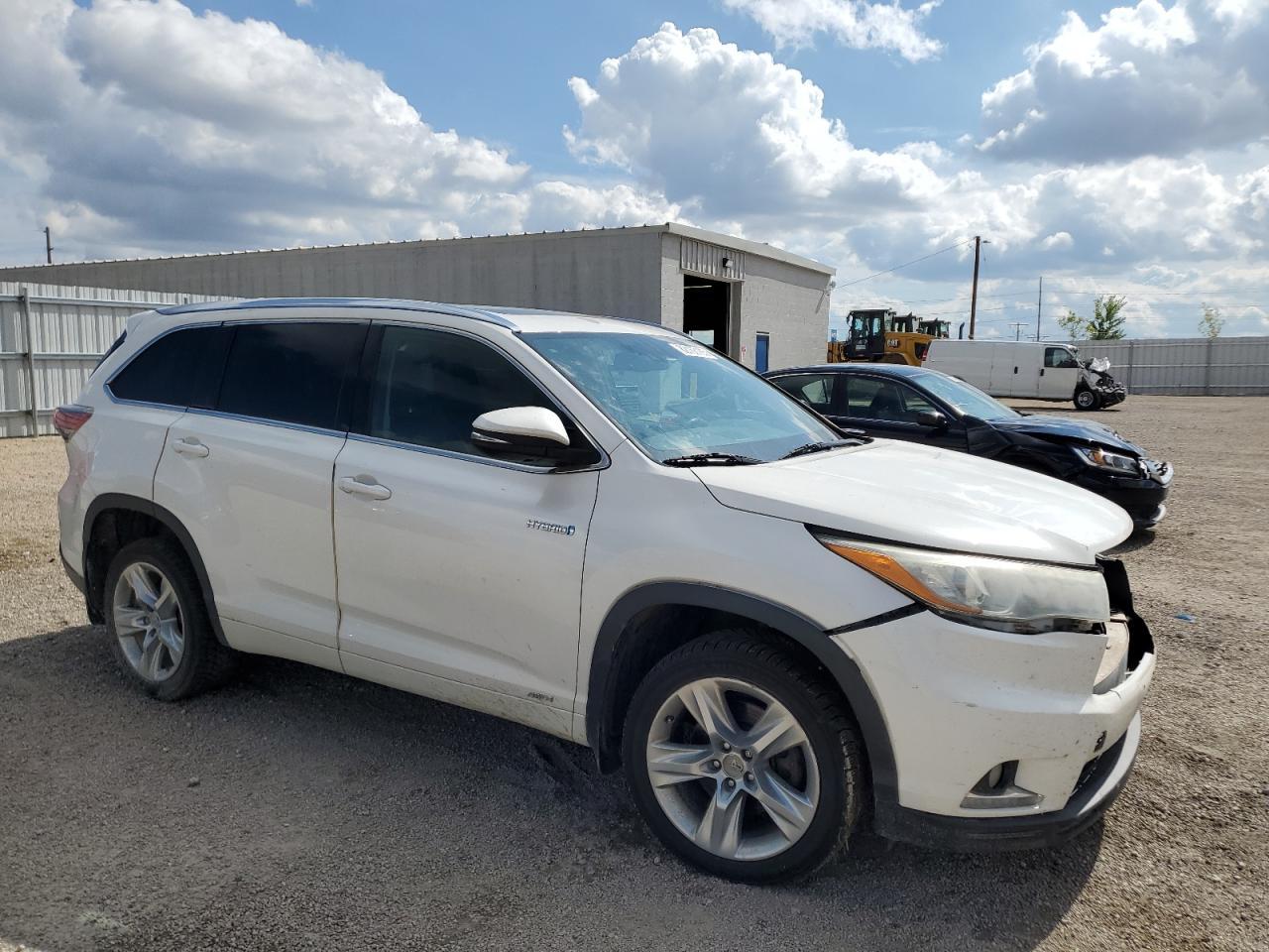 2016 TOYOTA HIGHLANDER