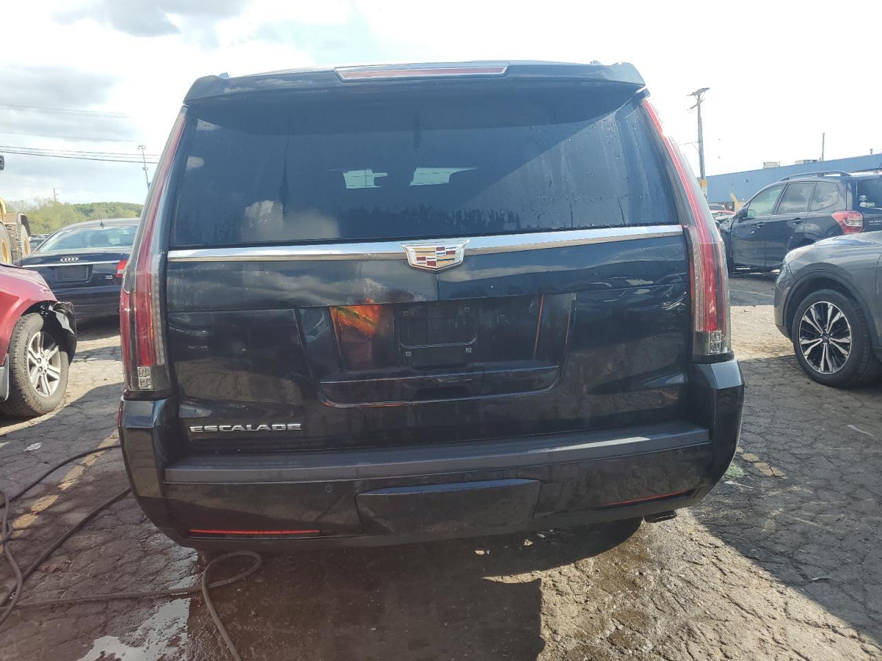 2016 CADILLAC ESCALADE