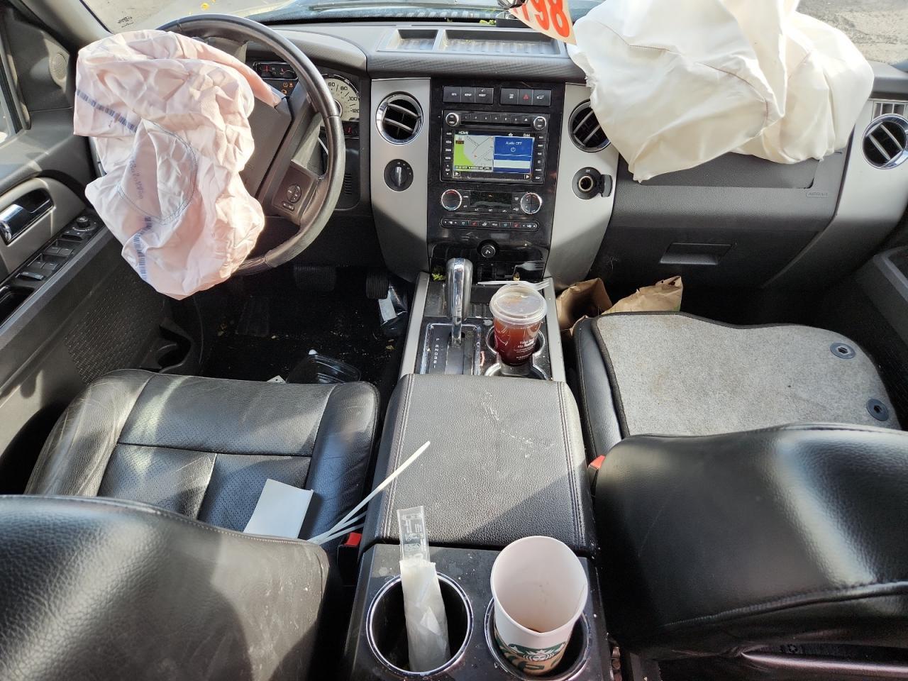2013 FORD Expedition