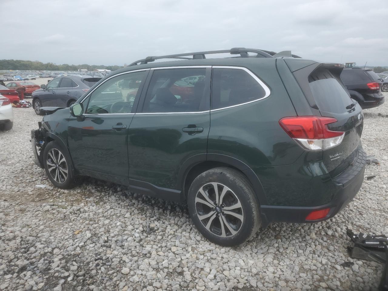 2022 SUBARU FORESTER
