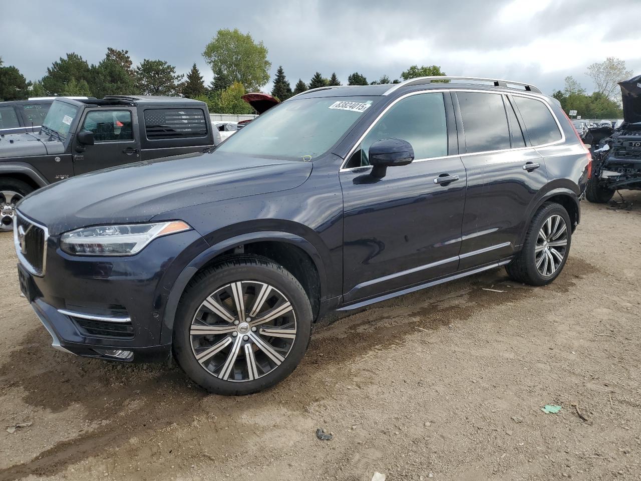 2019 VOLVO XC90
