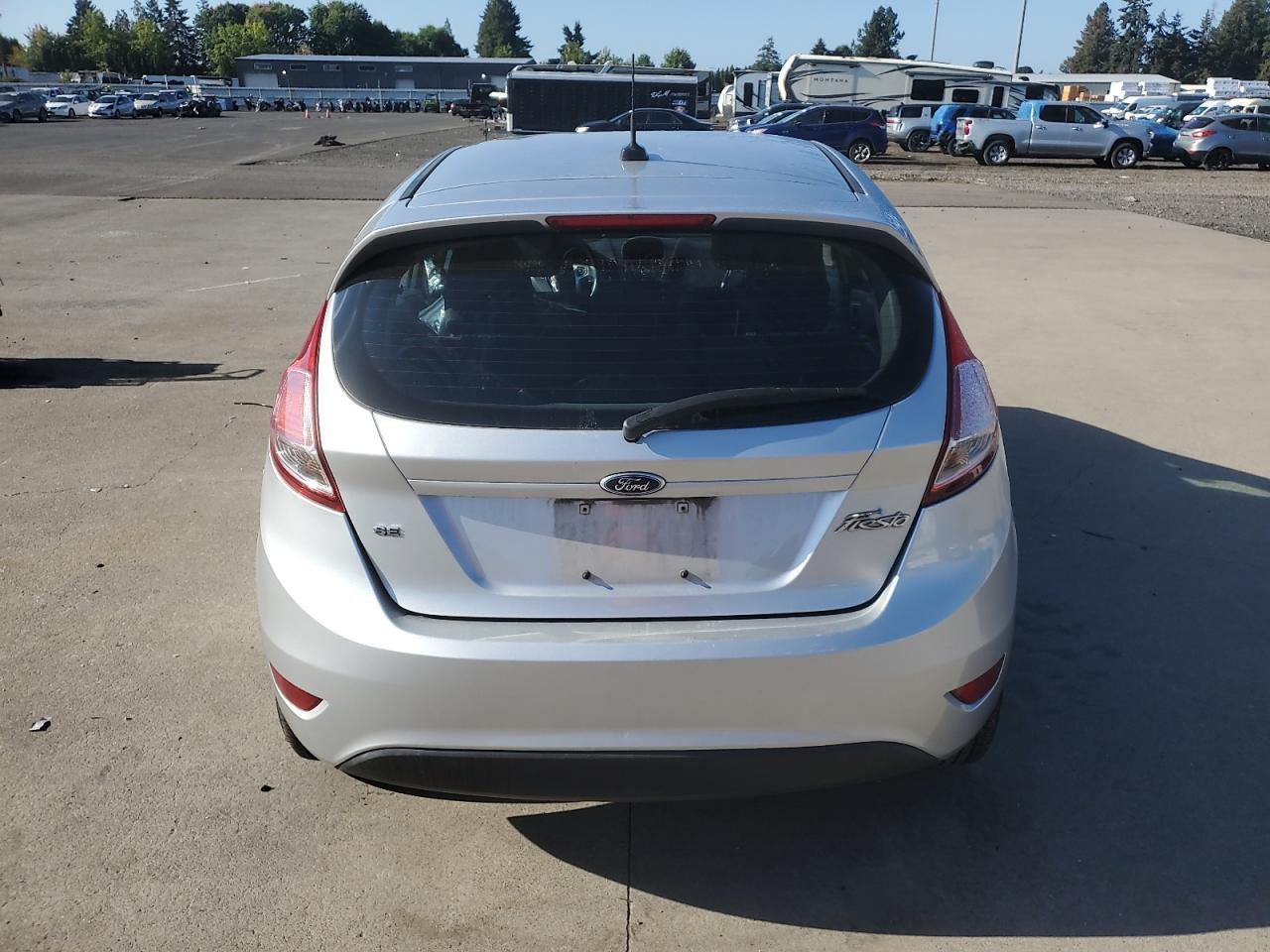 2016 FORD Fiesta